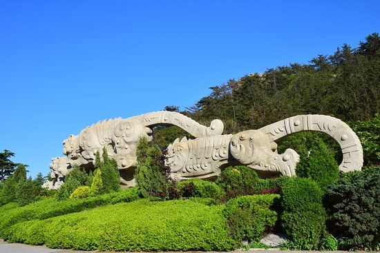 Dalian Laohutan Square